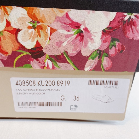 GUCCI GG logo floral bloom rubber pool slides - Picture 11 of 12